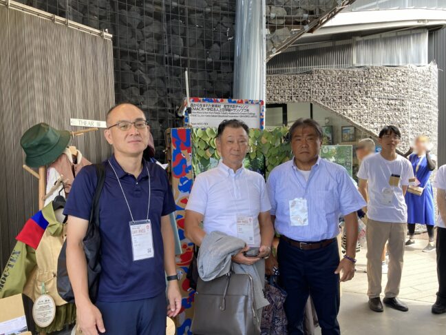 From the right: President, Executive Director, Managing Director